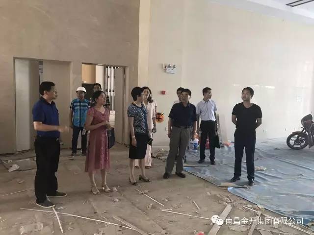 區(qū)管委會調(diào)研員吳海保一行深入人力資源產(chǎn)業(yè)園項(xiàng)目