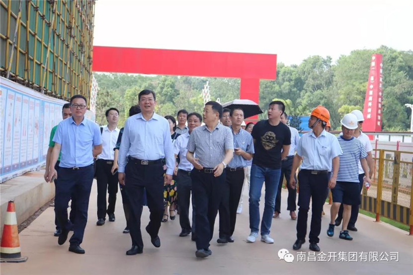 萬(wàn)澤實(shí)業(yè)股份有限公司董事長(zhǎng)黃振光到訪中醫(yī)藥科創(chuàng)城考察