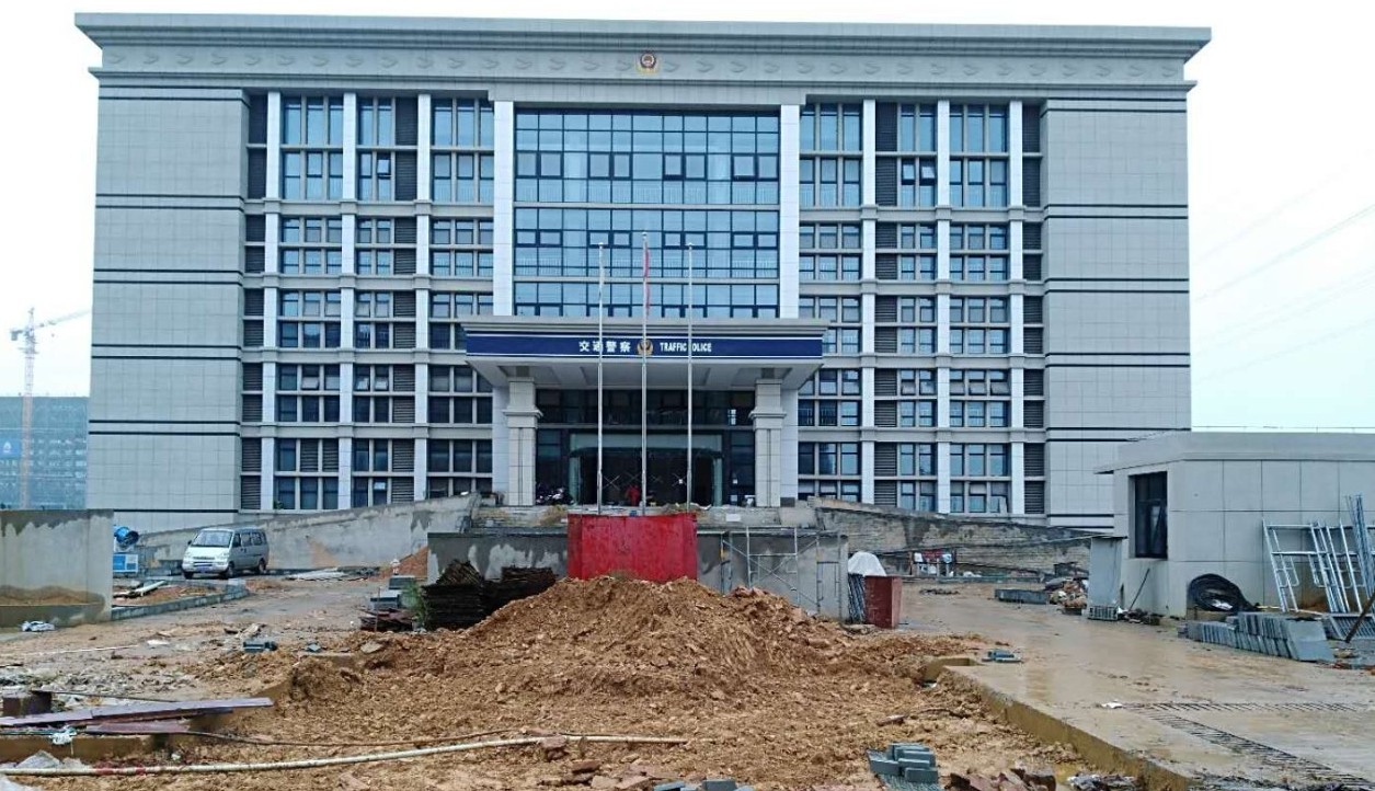 搶抓有利天氣 加快項目建設&mdash;&mdash;區(qū)交警大隊指揮分控中心進