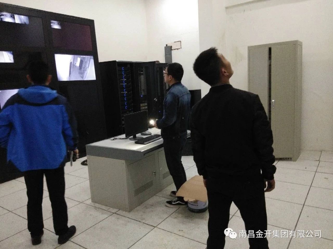 物業(yè)公司開展五聯花園主要設施設備工程查驗工作