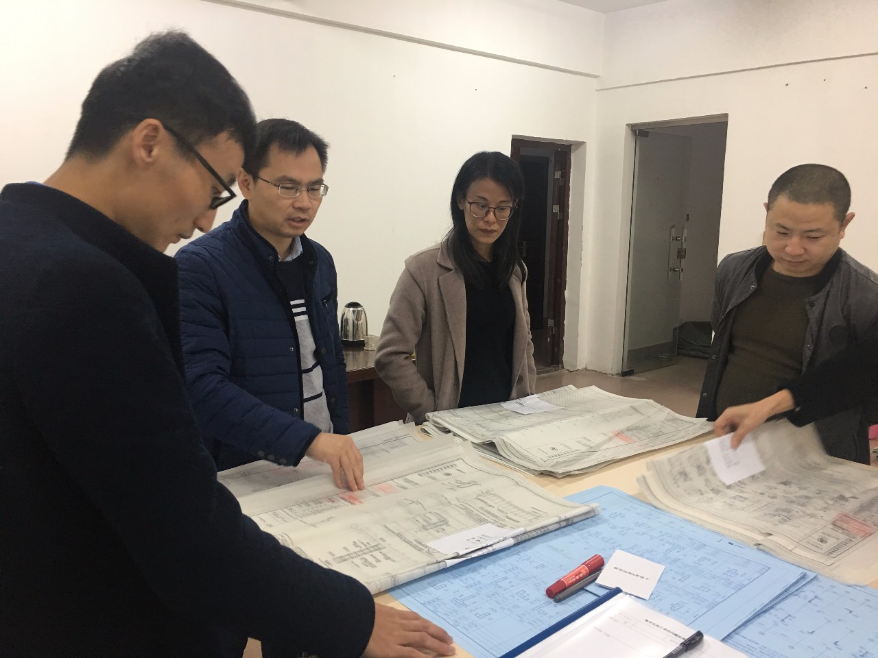 檔案信息化在前行！金開集團實地考察檔案管理模式