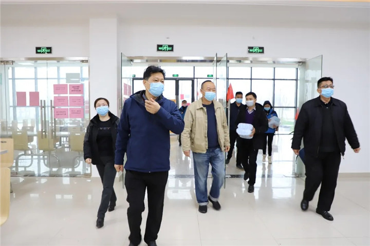 董事長謝榮華調研中小企業(yè)園疫情防控及復工復產(chǎn)工作