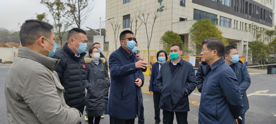 區(qū)黨工委委員、管委會(huì)副主任張磊深入蛟橋醫(yī)院項(xiàng)目現(xiàn)場(chǎng)調(diào)