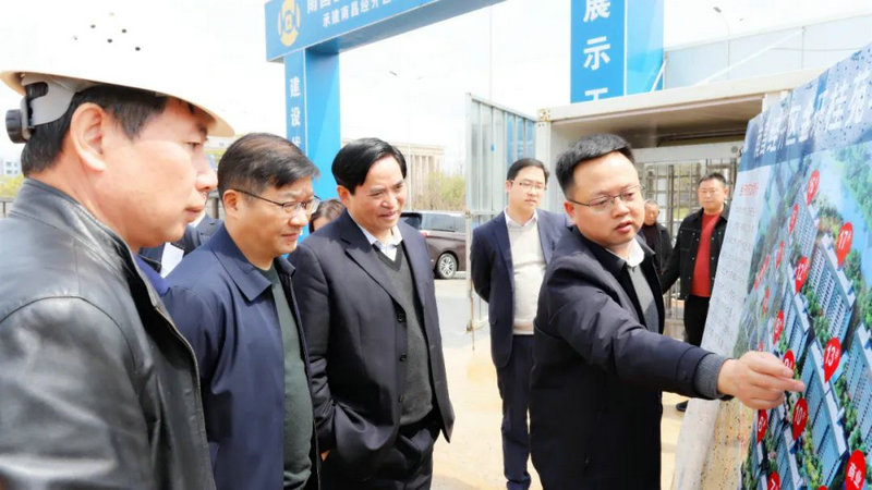 眾森綠建低碳科技集團(tuán)董事長朱清源一行來訪集團(tuán)考察交流