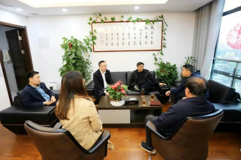濱江賓館紀(jì)委書記、副總經(jīng)理胡志剛一行受邀來訪集團(tuán)洽談
